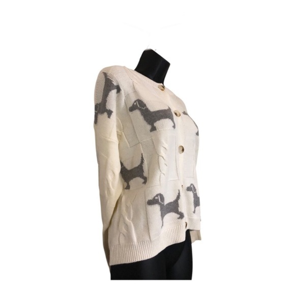 Cream and gray daschound print adorable cardgian sweater size small brand new‎ - Picture 11 of 13